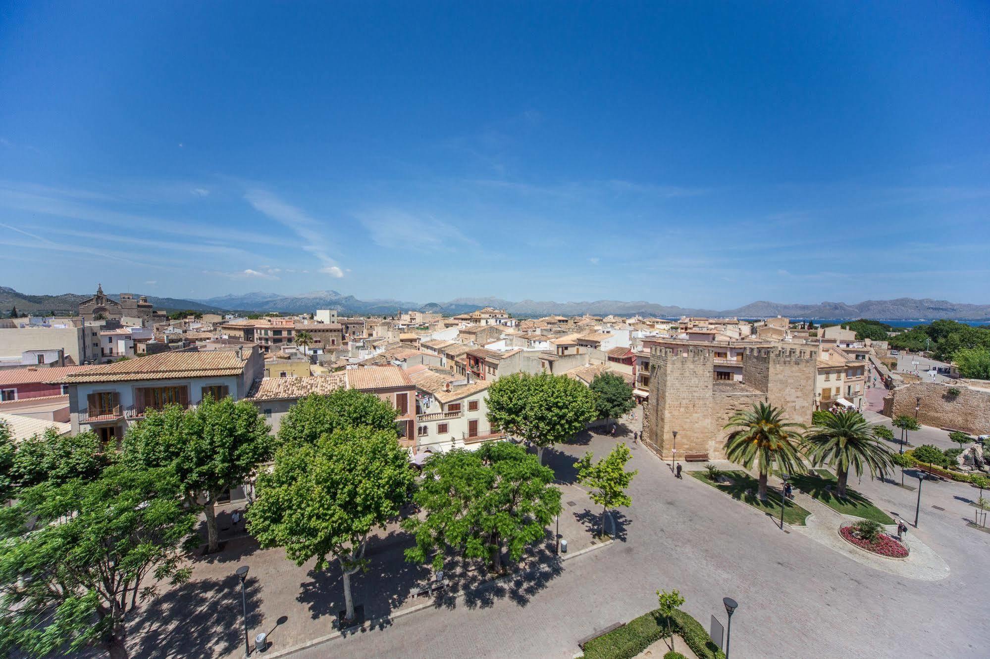 Carlos V Apartament *
